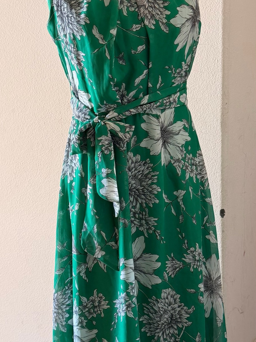 R&K Green Floral Tie-Waist Maxi Dress
